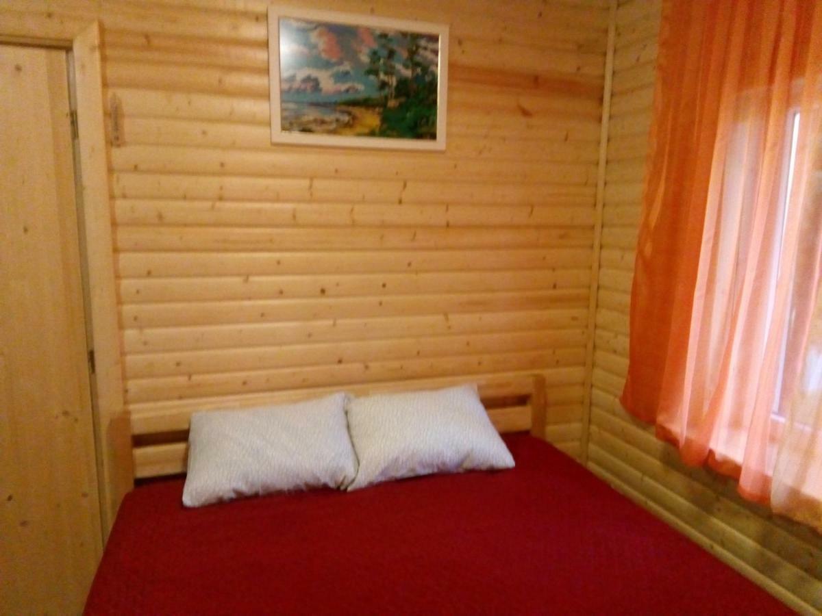 Guest House Lilaste Beach Bagian luar foto